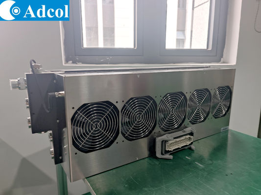 Sistema di raffreddamento della soluzione di colla da 1000 W - una soluzione su misura progettata per controllare la temperatura del liquido adesivo nel robot adesivo