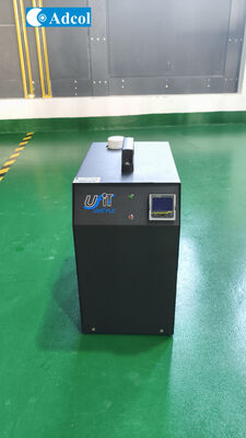 Refrigeratore a liquido termoelettrico compatto con dissipatori di calore ad alta densità e ventole di marca per la dissipazione del calore in ambienti di laboratorio